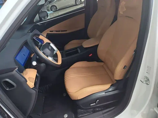 Geely Galaxy L7 — Фото автомобиля 14