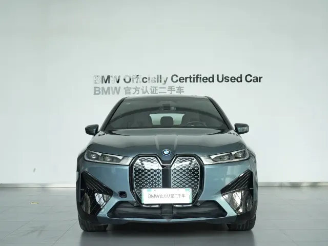 BMW iX — Фото автомобиля 5
