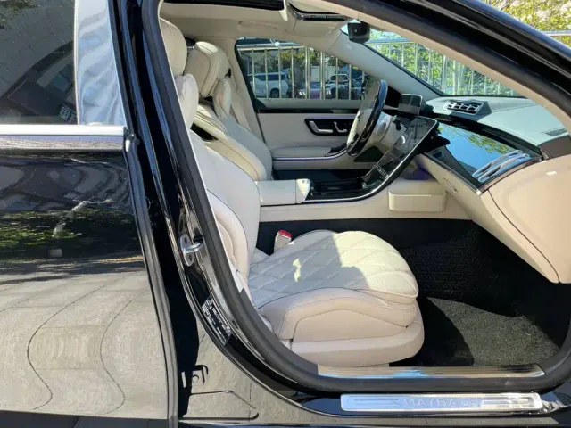 Mercedes-Benz Maybach S-Class — Фото автомобиля 21