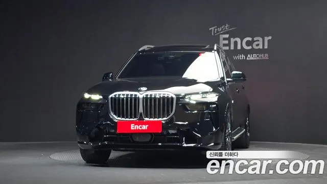 BMW X7 — Фото автомобиля 2