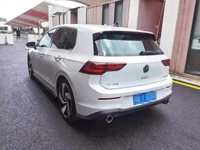 Volkswagen Golf GTI — Фото автомобиля 6