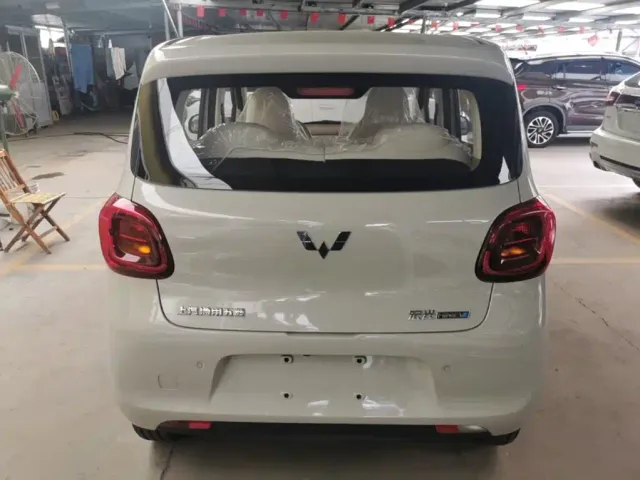 Wuling Hongguang Mini EV — Фото автомобиля 5