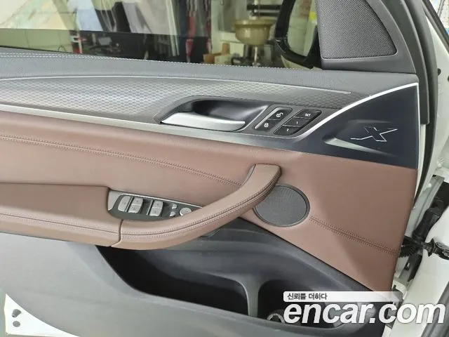 BMW X3 xDrive 20i M Sport — Фото автомобиля 13