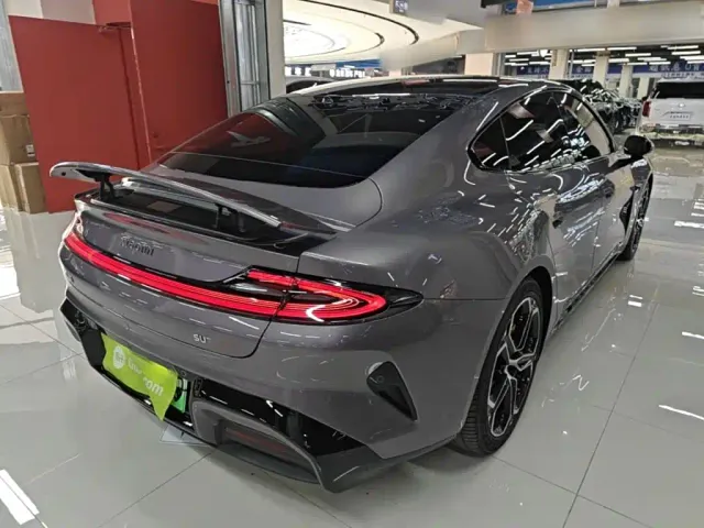 Xiaomi SU7 — Фото автомобиля 6