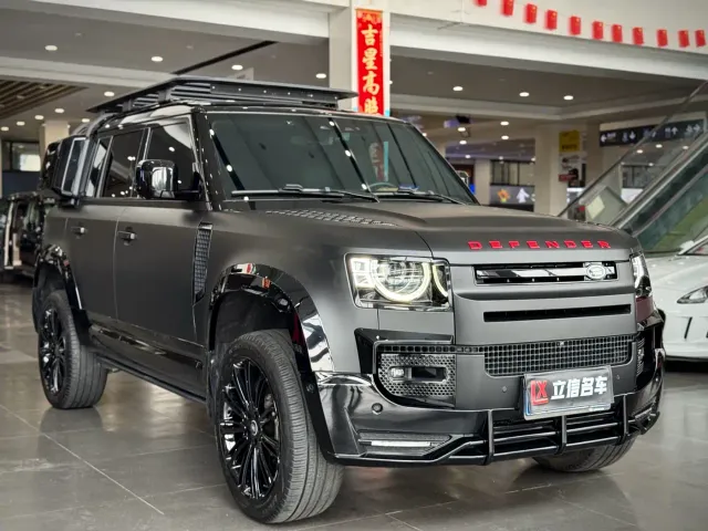 Land Rover Defender — Фото автомобиля 3