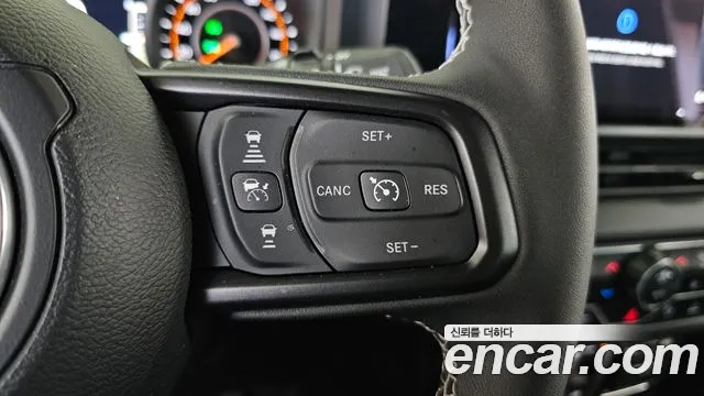 Jeep Wrangler JL — Фото автомобиля 18
