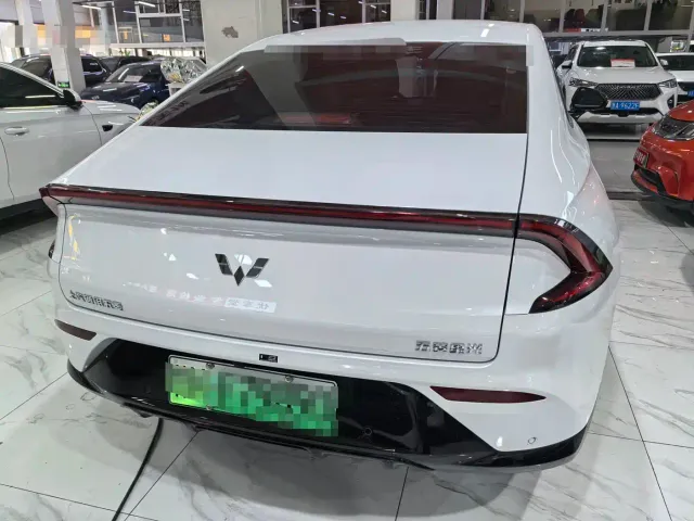 Wuling Starlight — Фото автомобиля 5
