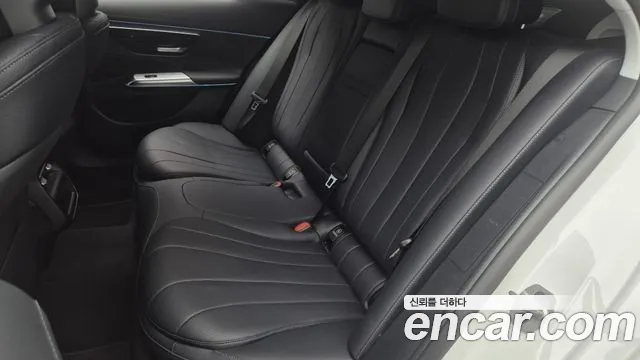 Mercedes-Benz E-Class W214 — Фото автомобиля 10