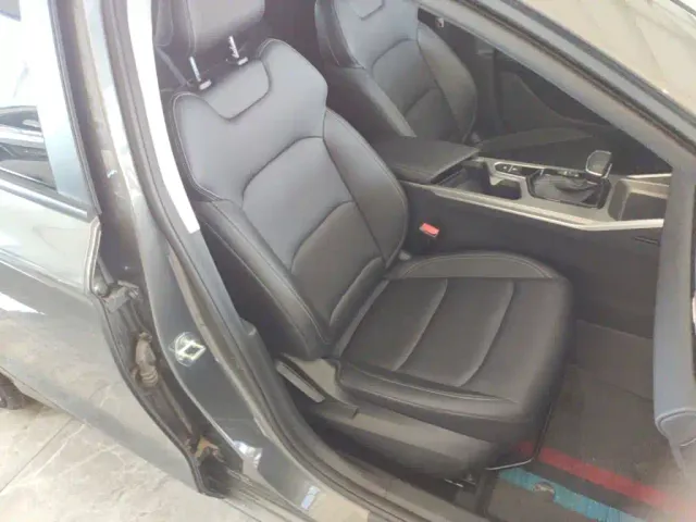 Geely Emgrand — Фото автомобиля 19