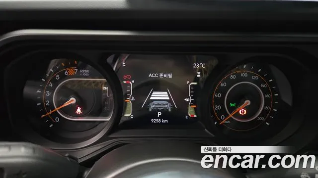 Jeep Wrangler JL — Фото автомобиля 11