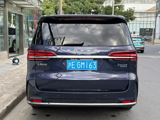 Roewe iMAX8 — Фото автомобиля 6