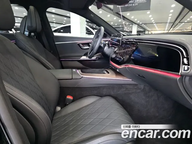 Mercedes-Benz E-Class — Фото автомобиля 18