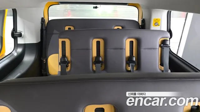 Hyundai Staria Staria L3.5 Школьный автобус — Фото автомобиля 11