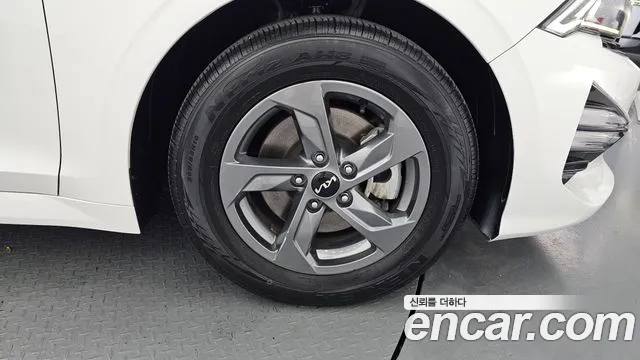 Kia K5 K5 3 поколение 2.0 LPI(Для проката) — Фото автомобиля 5