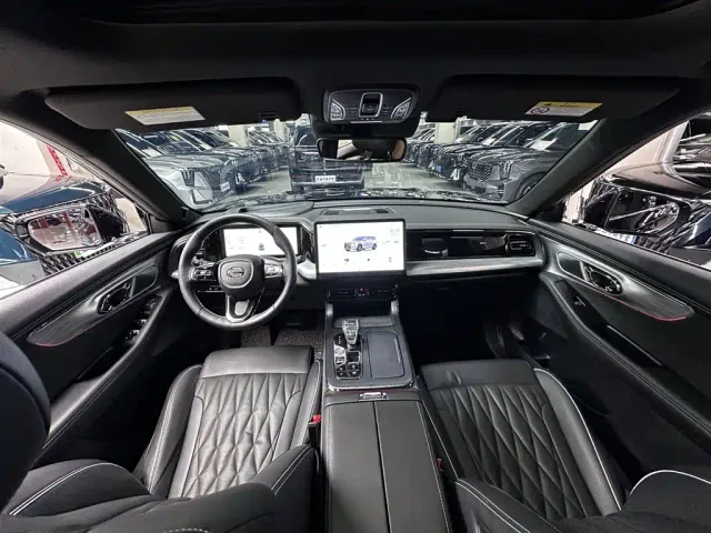 GAC Trumpchi GS8 — Фото автомобиля 24