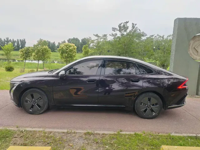 Wuling Starlight — Фото автомобиля 25