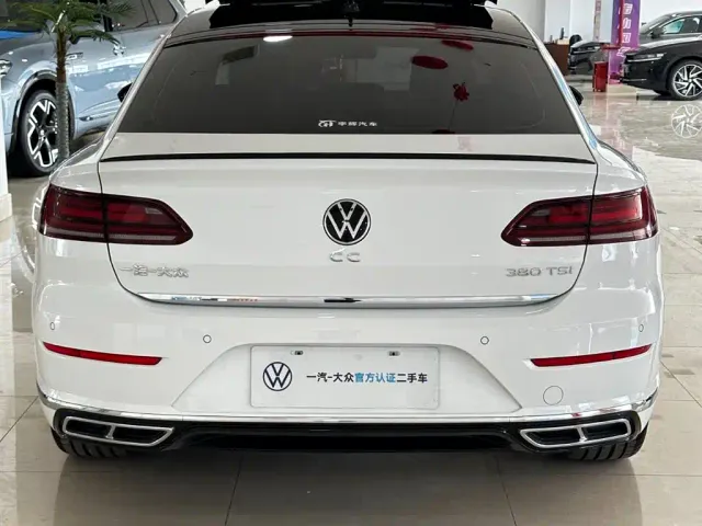 Volkswagen CC — Фото автомобиля 17