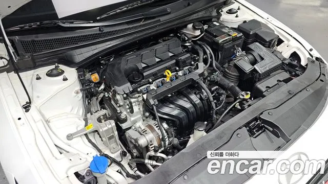 Hyundai Avante CN7 — Фото автомобиля 9