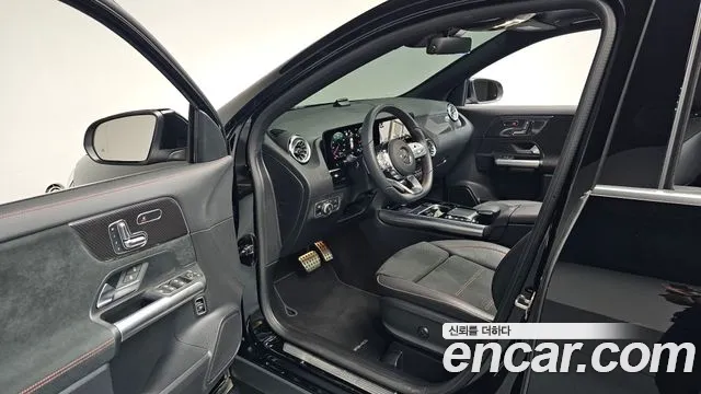 Mercedes-Benz GLA-Class H247 — Фото автомобиля 15