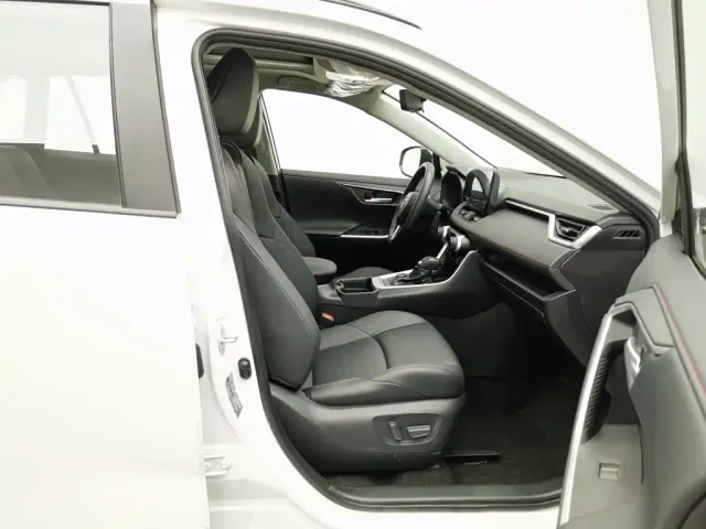 Toyota Wildlander — Фото автомобиля 23