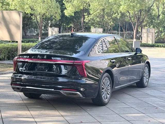 Hongqi H5 — Фото автомобиля 16