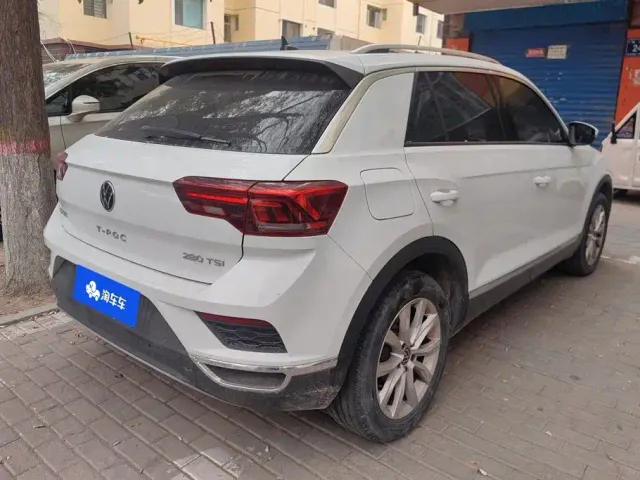 Volkswagen T-Roc — Фото автомобиля 3
