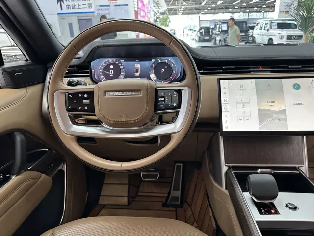 Land Rover Range Rover — Фото автомобиля 10