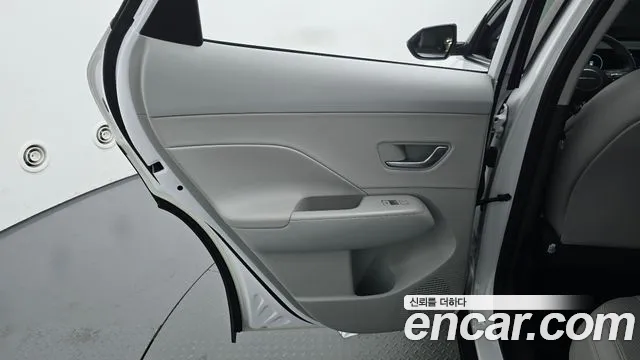 Hyundai Kona SX2 — Фото автомобиля 14