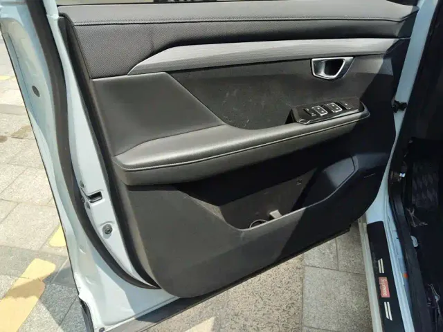 Wuling Asta — Фото автомобиля 7