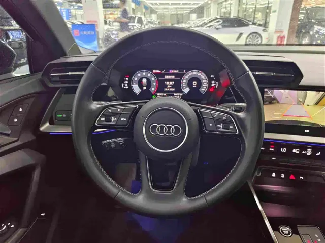 Audi Audi A3 2023 Facelift Sportback 35 TFSI Fashion Sport — Фото автомобиля 8