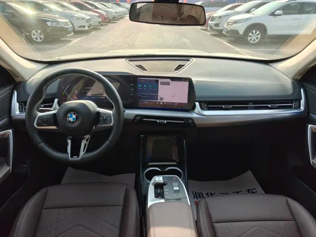 BMW X1 — Фото автомобиля 10
