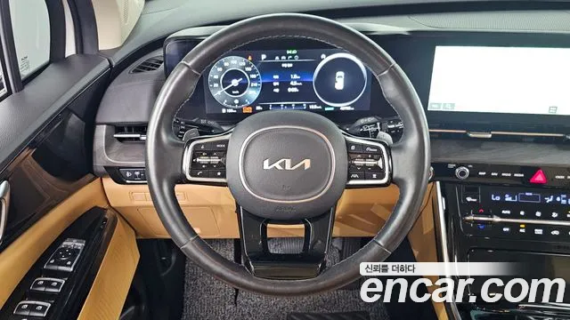 Kia Carnival Generation 4 — Фото автомобиля 14