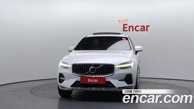 Вольво XC60 — Фото автомобиля 3