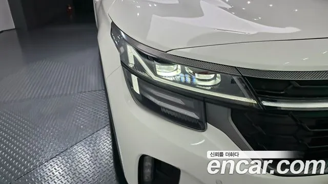 Kia Seltos — Фото автомобиля 7