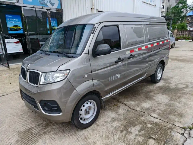 Фотография автомобиля — Jinbei New Hiace X30L