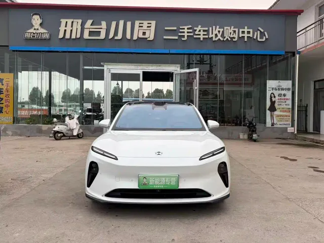 Nio ET5 Touring — Фото автомобиля 2