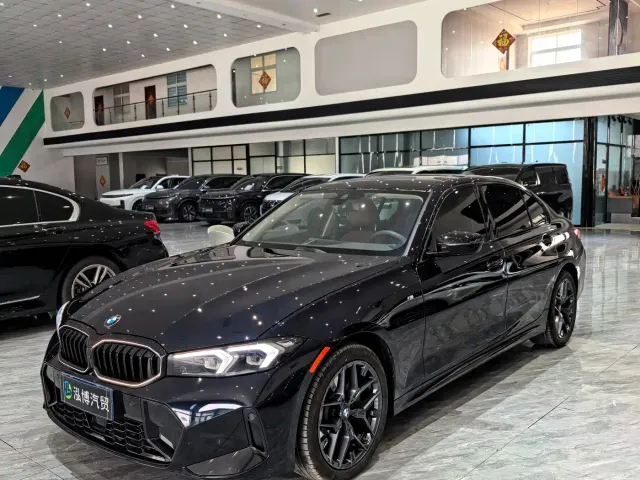 Фотография автомобиля — BMW 3 Series