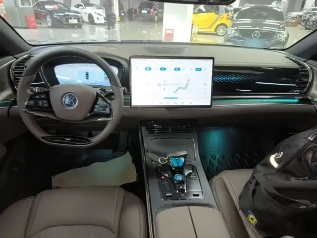BYD Han — Фото автомобиля 5