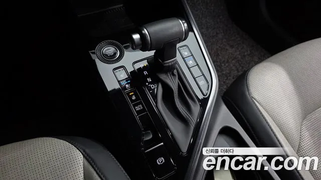Kia Niro The All New — Фото автомобиля 12