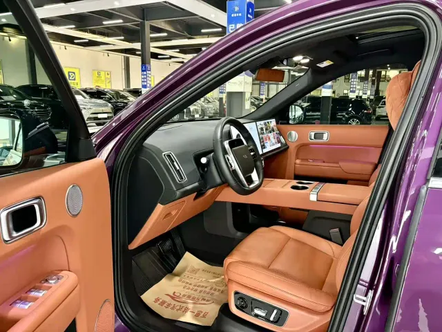 Li Auto L9 — Фото автомобиля 5
