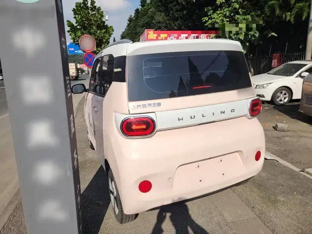 Wuling Hongguang Mini EV — Фото автомобиля 4