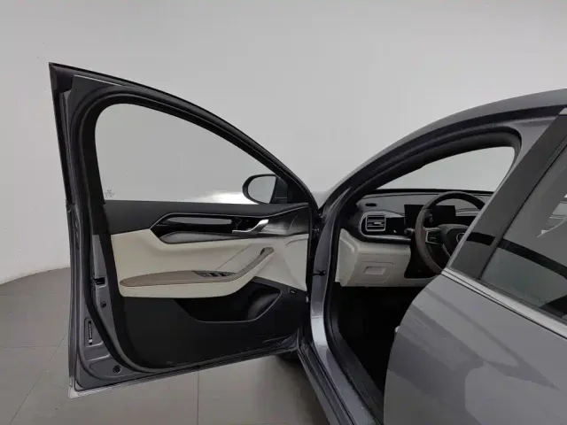 BYD Qin PLUS — Фото автомобиля 8