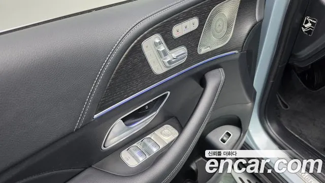Mercedes-Benz GLE-Class — Фото автомобиля 19