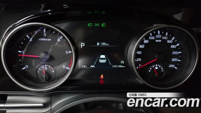 Kia Canival Carnival 4 поколение Дизель 9 мест Prestige — Фото автомобиля 8