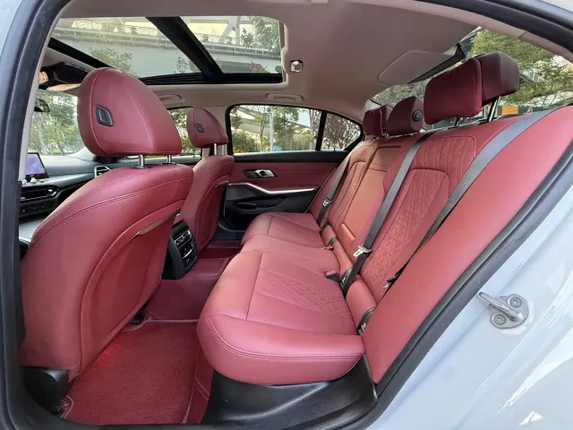 BMW 3 Series — Фото автомобиля 10