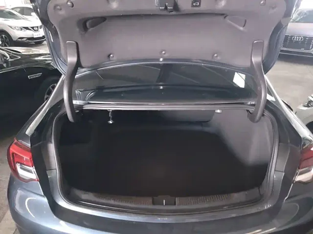Buick Regal — Фото автомобиля 18