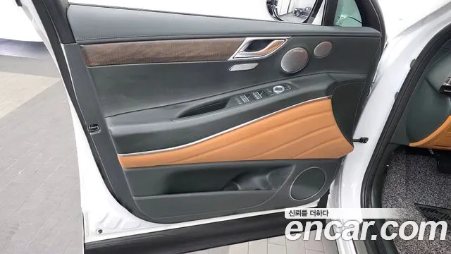Genesis GV80 — Фото автомобиля 13