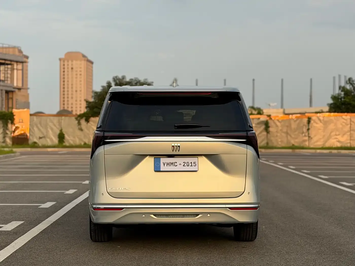 Buick Buick GL8 2025 Land Honor Premium Edition — Фото автомобиля 23