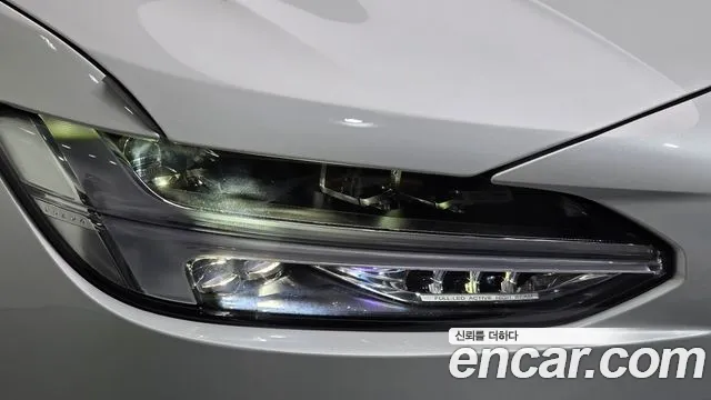 Volvo S90 — Фото автомобиля 7