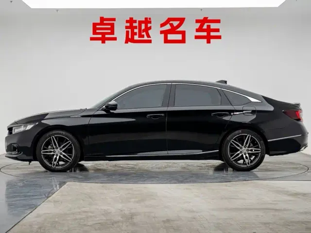 Honda Accord — Фото автомобиля 7